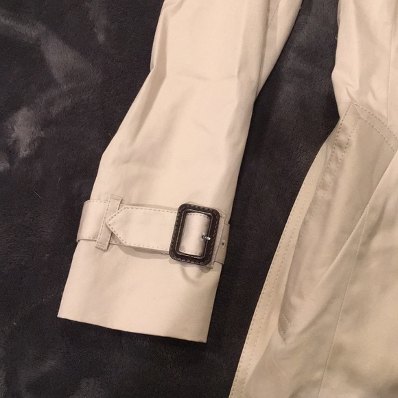 Banana Republic Coat (Tan) - Picture 2 of 6